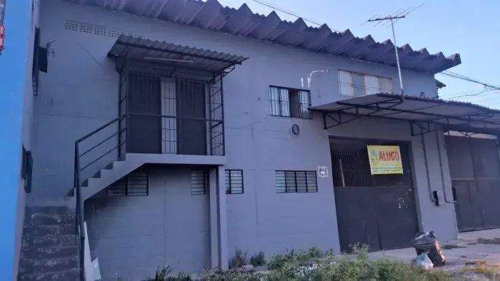 Aluga-se este galpão em Camaragibe, local acessível, bem localizado.