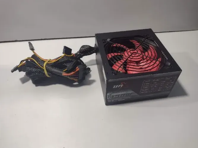 Fonte 550W Reais
