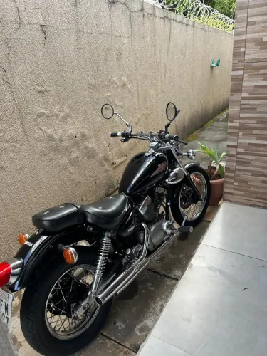 Vendo virago 250 cor preto 