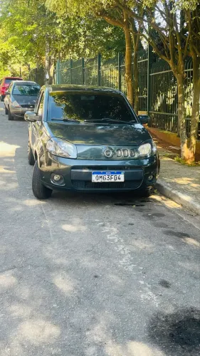 Fiat Uno Vivace Celeb. 1.0 EVO F.flex 8V 5P 2013