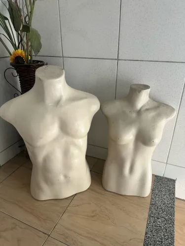 Manequins masculino e feminino