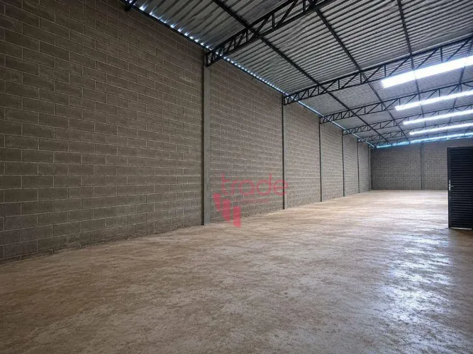Galpão Comercial para Alugar de 400m² de Área Útil no Bairro Vila Mariana em Ribeirão Pret