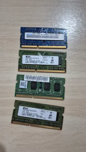 Vendo memórias de notebook ddr3 (três de 2 gigas e uma de um gigas.