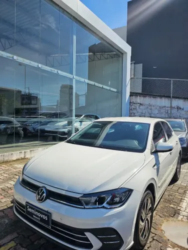 Volkswagen Polo Highline TSI 1.0 Flex 12V Aut. 2025