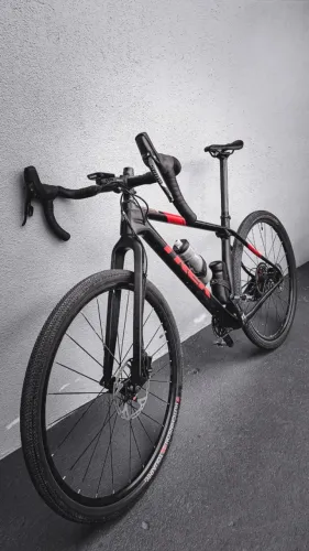 Vendo Monster Gravel Trek Procaliber 9.9 SL Race Shop Limited 2021 - Carbono - Sram