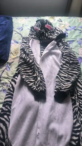 Pijama macacão de zebra