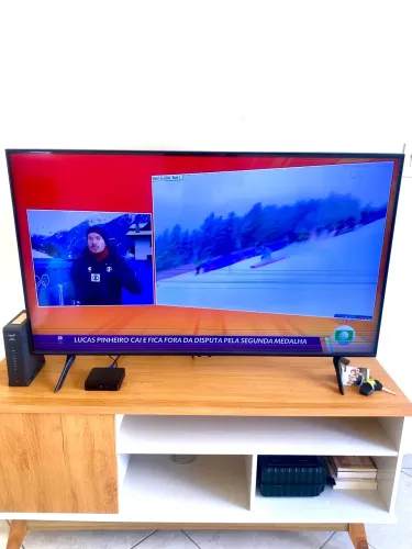 Samsung QLED 50 4K Smart TV - Modelo QN50Q60TAG