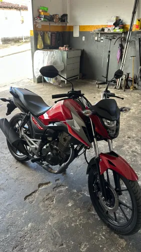 Titan 160