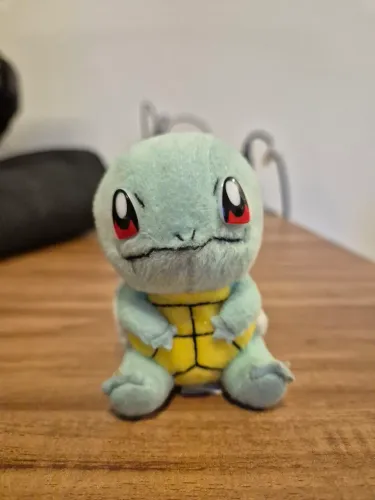 Squirtle pelúcia