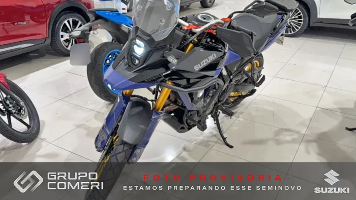 SUZUKI V-STROM 800