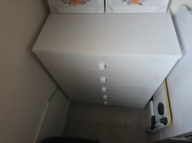 BERÇO, GAVETEIRO E GUARDA ROUPA INFANTIL