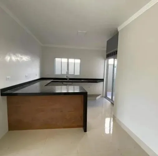 Casa (Padrão), com 3 quartos e 2 banheiros à Venda, 180 m² em São Paulo/SP