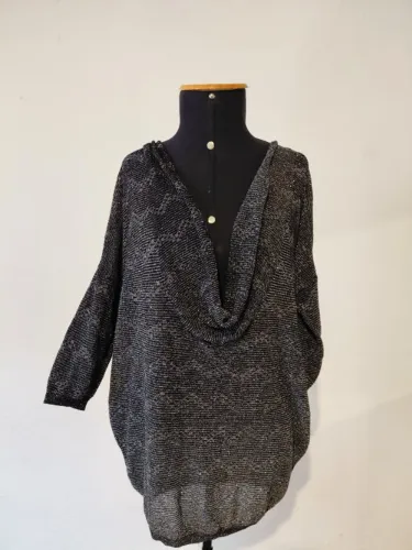 Blusa de fio com brilho