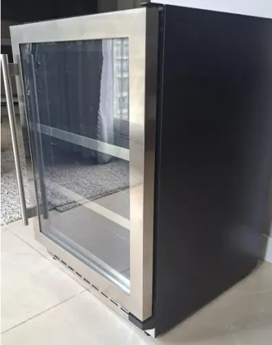 frigobar/cervejeira Eletromec, 220V