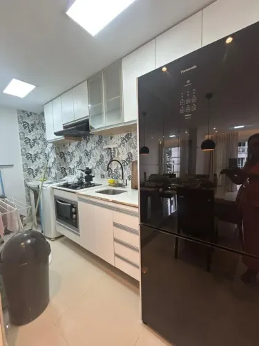 ALUGO APARTAMENTO BOSQUE VERSALLES SEMI-MOBILIADO