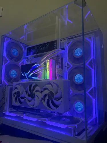 Pc Ryzen 9 7900x3D + 5080 aero + 32GB ram
