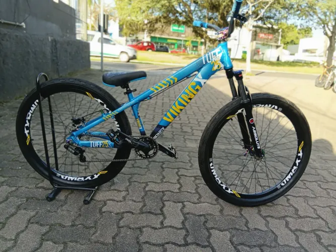 Viking tuff 25 nova 