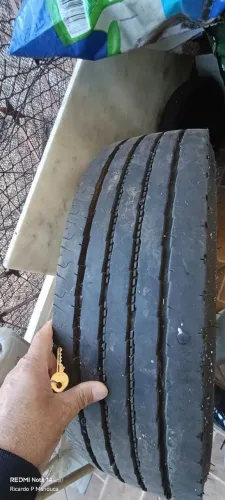 Pneu 215/75/17.5