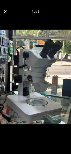 Microscópio Estereoscópico Stereo Zoom ST-6 / ST-6S / ST-6D