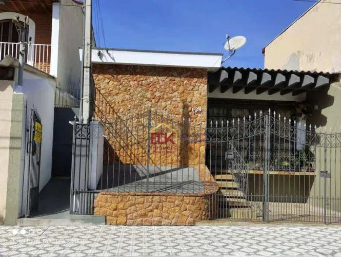 Casa com 5 Lofts à venda, 184 m² por R$ 740.000 - Jardim Maria Augusta - Taubaté/SP