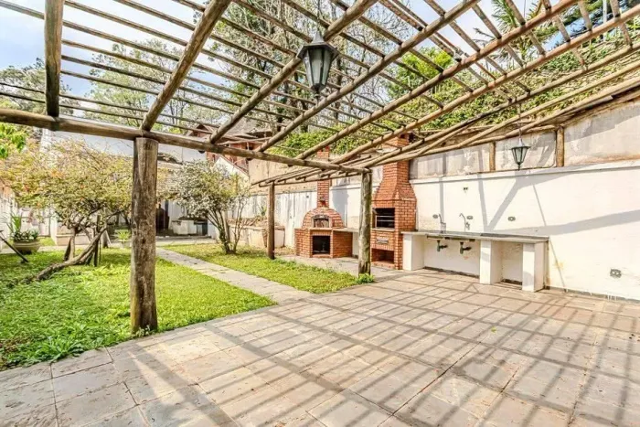 Casa com 4 Quartos, Jardim dos Estados - São Paulo