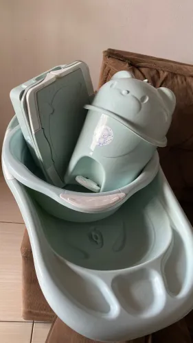 Kit banheira (semi novo) excelente estado de conservação