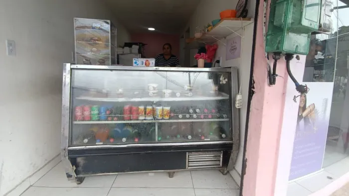 Balcão refrigerado para bebidas ou laticínios 
