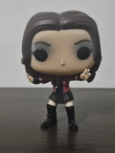 Funko Pop Scarlet Witch 95 Sem Caixa / Detalhes na pintura Feiticeira Escarlate Avengers