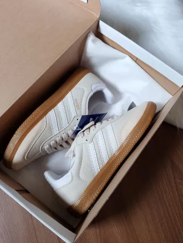 Tênis Adidas Samba Bege 