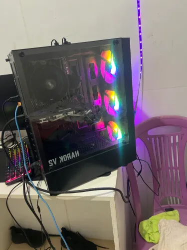PC GAMER - rx 580, i5 5500, 16gb ram