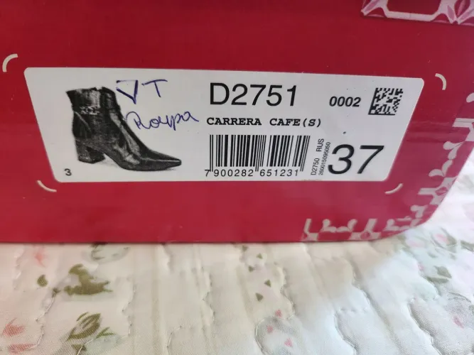Bota Dakota cano curto