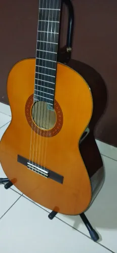 Violão YAMAHA C70, seminovo, em ótimo estado, acústico + suporte + 2 paletas FENDER