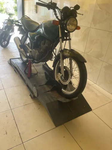 Elevador hidráulico pra motocicleta