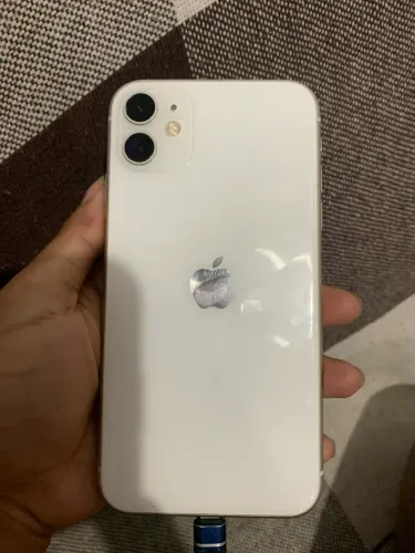 Vendo iPhone 11. 800$
