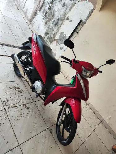 Vendo Biz 125cc 2023 completa