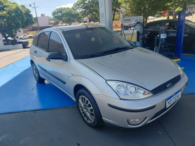 Ford Focus 1.6 S/se/se Plus Flex 8v/16v 5P 2008