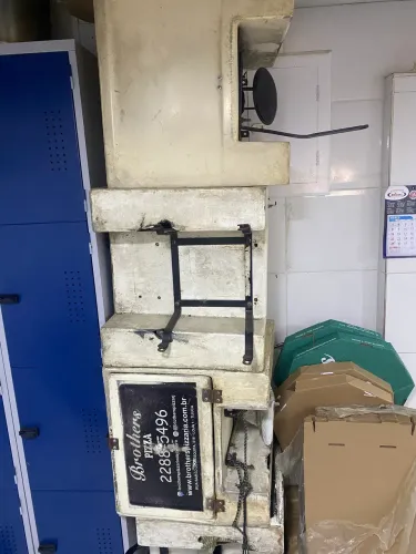 Vendo Baú para entrega de pizza em moto 