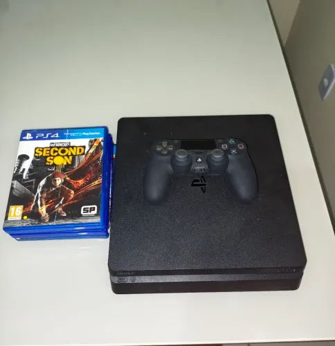Ps4 slim 500gb 2 controles e 6 jogos