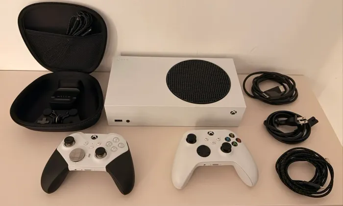 Console Xbox Series S 512gb Digital Branco C/ Controle Original + Controle Elite 2 (Usado)