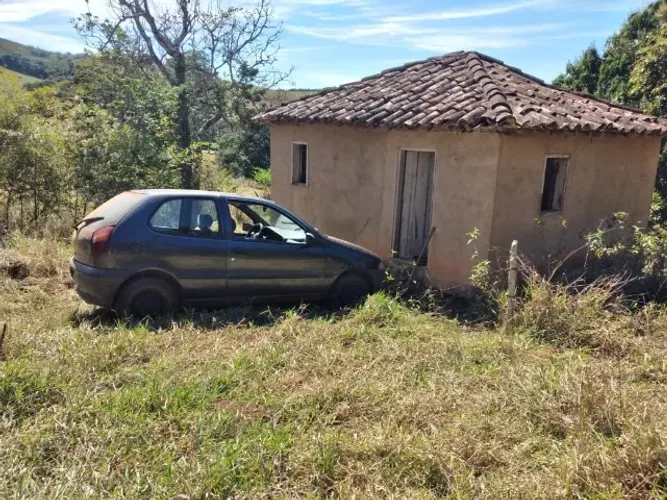 Sítio casa simples terreno com 10.000m2