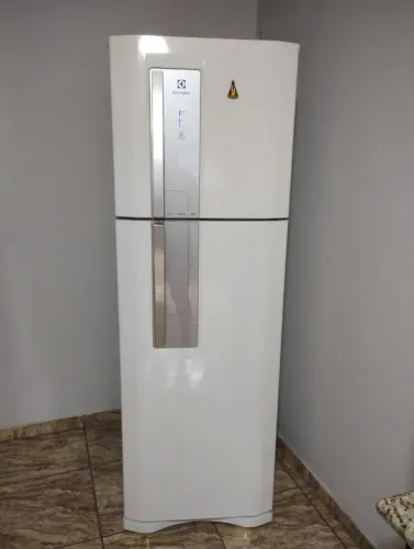 Geladeira eletrolux usada em ótimo estado