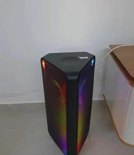 Caixa de som samsung torre.