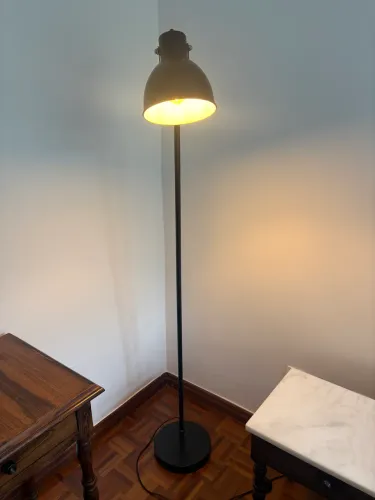 Luminária de Piso