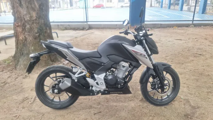 CB 300F TWISTER CBS 2026