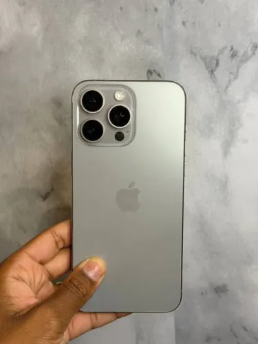 IPHONE 15 PRO MAX 256GB NOVO.