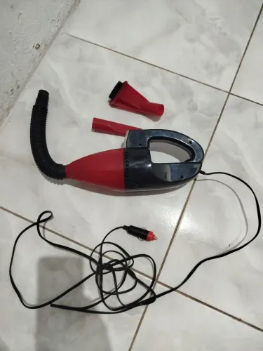 Vendo aspirador portátil pra carro usado uma vez só 