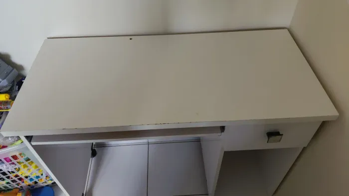 Vende-se mesa de estudo USADA