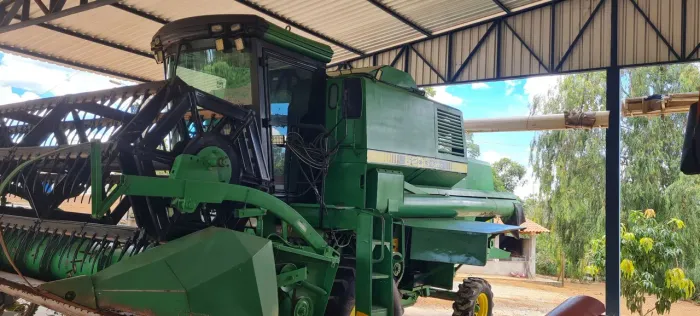 Colheitadeira SLC 6200