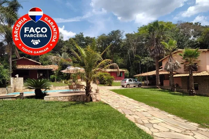 "Paraíso Residencial: Chácara em Casa Branca"