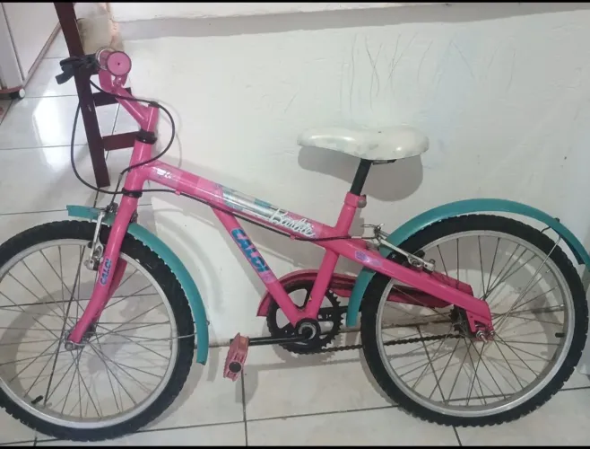 Vende-se essa bicicleta pó motivo de mudança mas informações nesse contato *